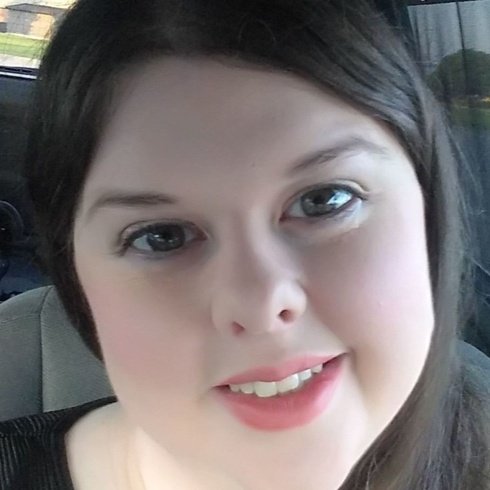 Meet your Posher, Juliette